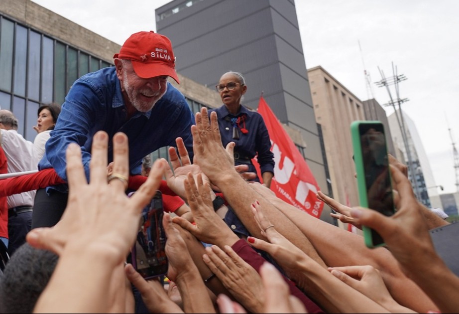 Lula da Silva yenidən Braziliya Prezidenti seçilib
