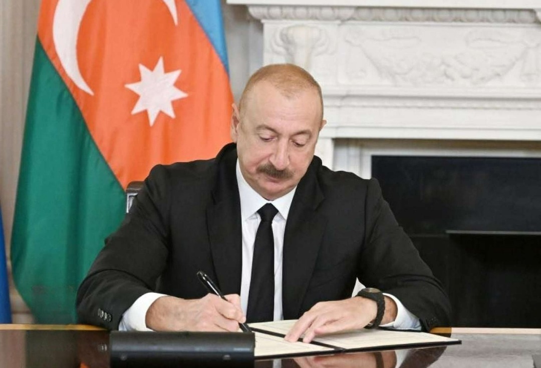 Bərpa və dirçəlişə töhfə...